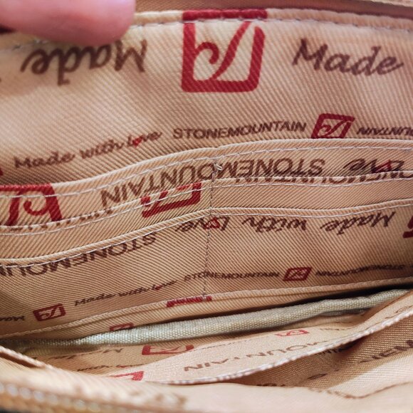 Stone Mountain Cornwall Bonded Pebble Leather Wristlet, New Without Tags - Picture 6 of 6